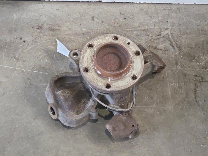 Knuckle, front right Mercedes Sprinter