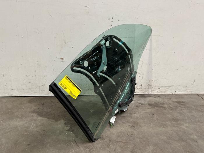 Vitre supplémentaire 2portes arrière gauche Mercedes E-Klasse