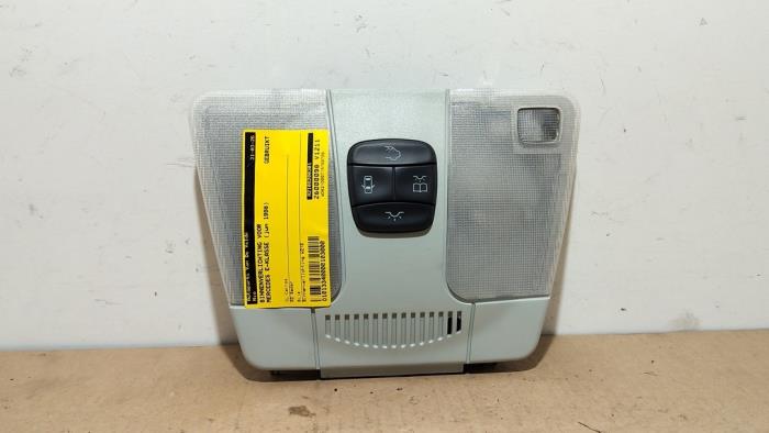 Luz interior delante Mercedes E-Klasse