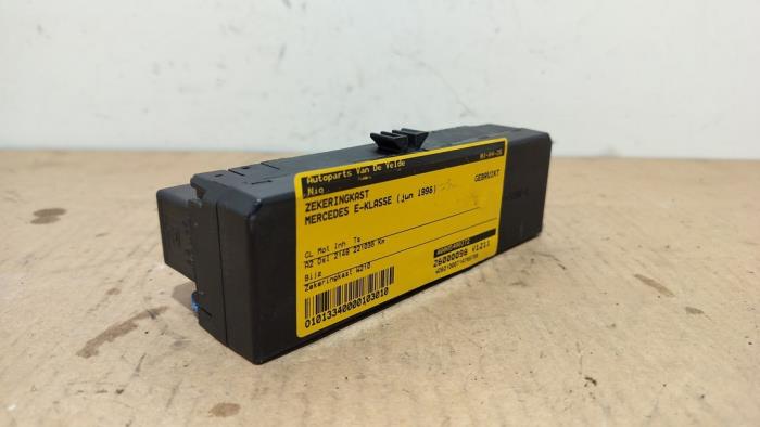 Fuse box Mercedes E-Klasse