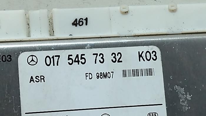ASR-computer Mercedes E-Klasse
