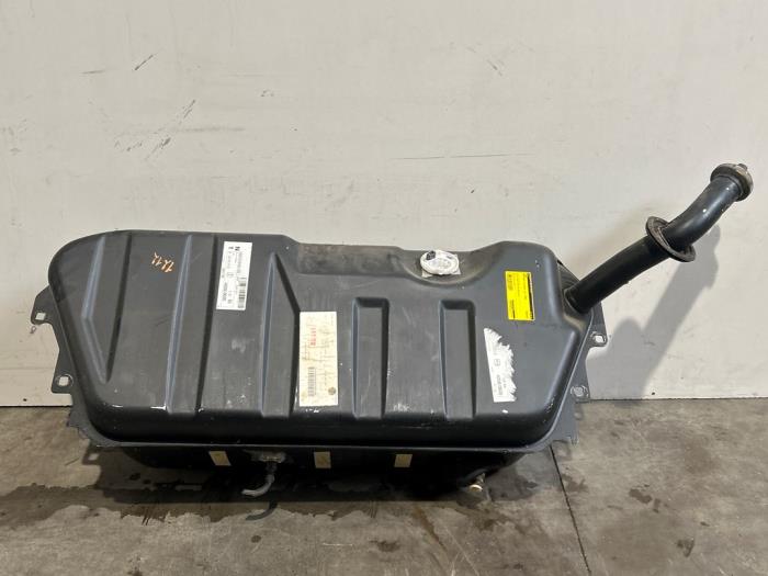 Réservoir de carburant Mercedes E-Klasse