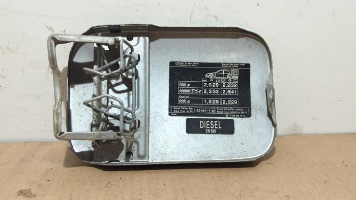 Tank cap cover Mercedes E-Klasse