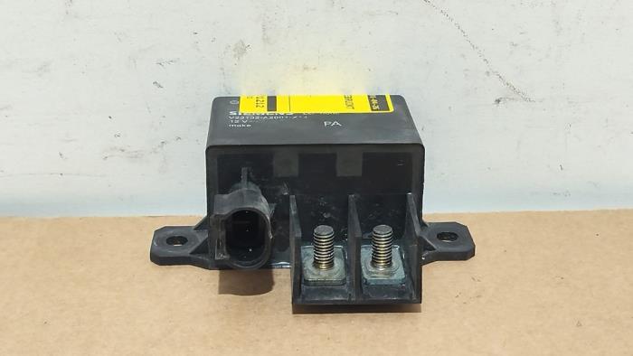 Relay Mercedes E-Klasse