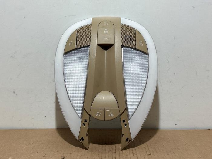 Luz interior delante Mercedes E-Klasse