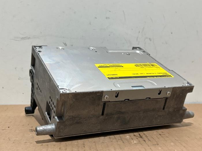 Radio Mercedes C-Klasse