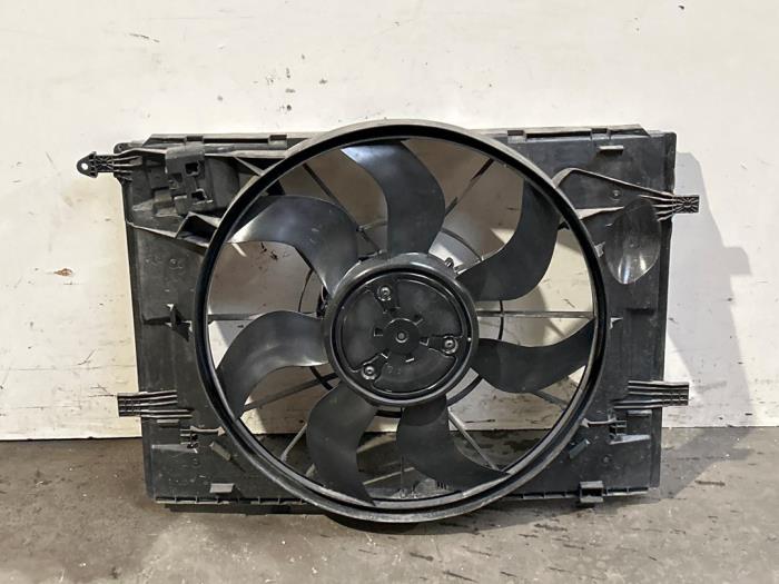 Wentylator chlodzenia silnika Mercedes C-Klasse