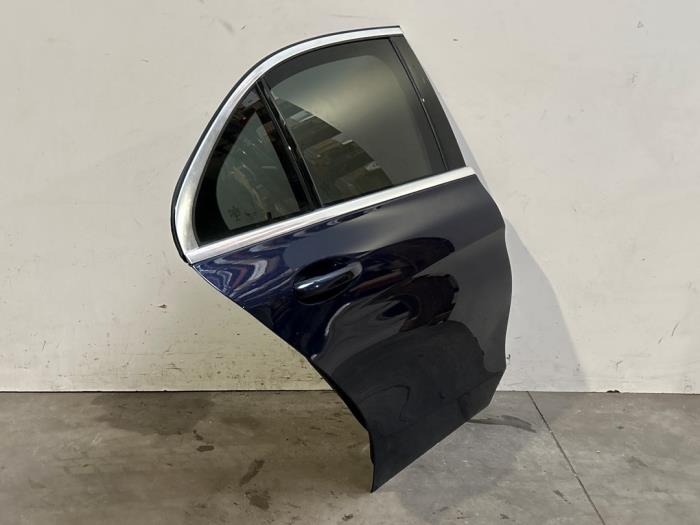 Puerta de 4 puertas derecha detrás Mercedes C-Klasse