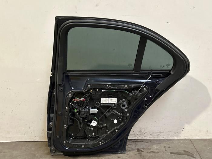 Puerta de 4 puertas derecha detrás Mercedes C-Klasse