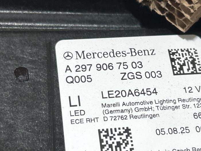 Douille phare Mercedes EQS