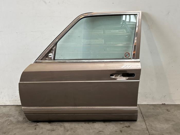 Puerta de 4 puertas izquierda delante Mercedes 260SE-600SEL