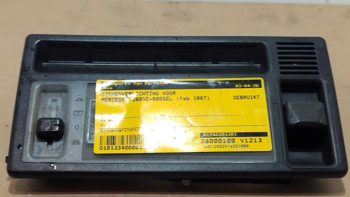 Luz interior delante Mercedes 260SE-600SEL