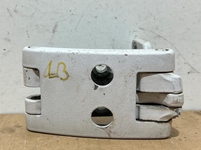 Charnière hayon Mercedes Sprinter