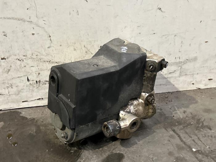 ABS pump Mercedes C-Klasse