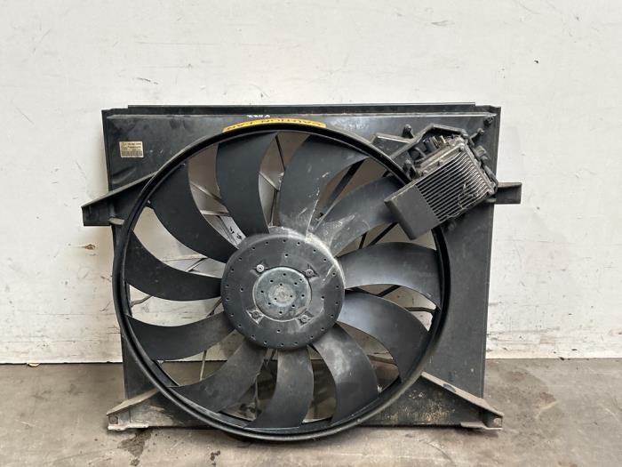 Ventilador de enfriamiento del motor Mercedes ML-Klasse