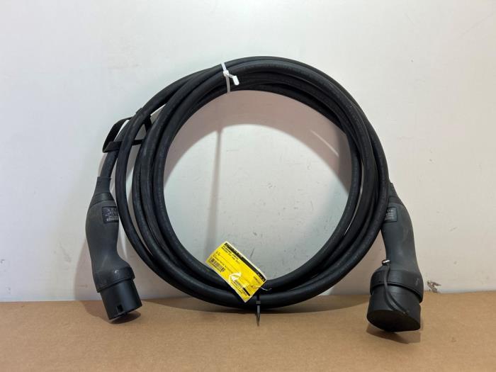 Oplaadkabel hybride Mercedes GLA