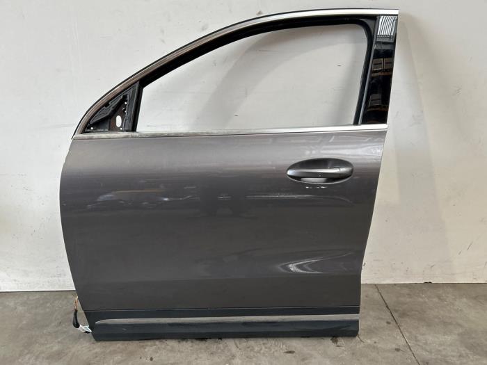 Tür 4-türig links vorne Mercedes EQA