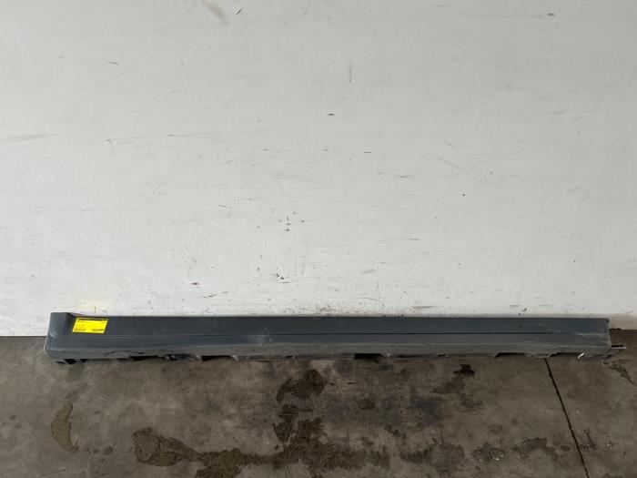 Schwelle rechts Mercedes EQA