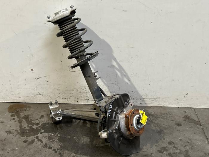 Achsschenkel links vorne Mercedes EQA