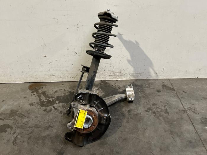 Fusee rechts-voor Mercedes EQA