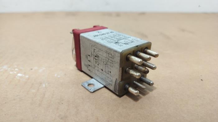 Relé Mercedes 260SE-600SEL