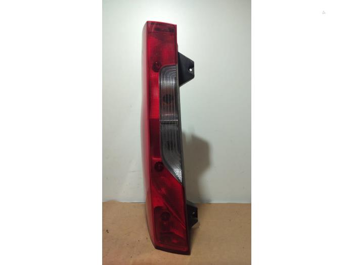 Luz trasera izquierda Mercedes Sprinter