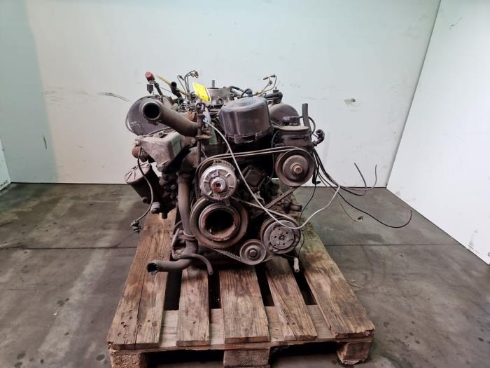 Motor Mercedes 260SE-600SEL