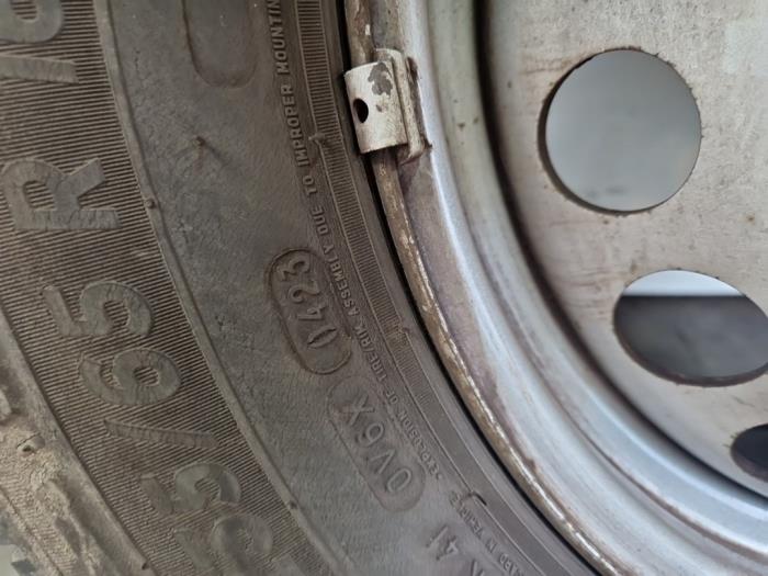 Llanta y neumático Mercedes Sprinter