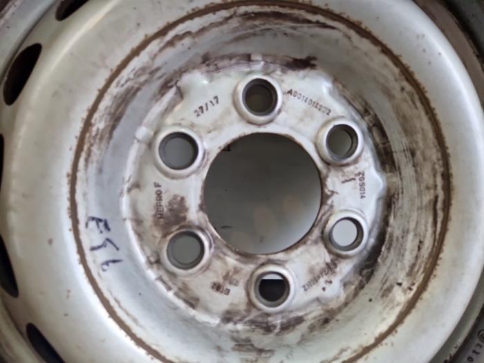 Llanta y neumático Mercedes Sprinter