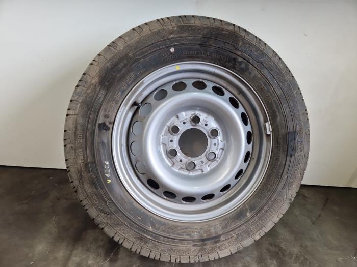 Llanta y neumático Mercedes Sprinter