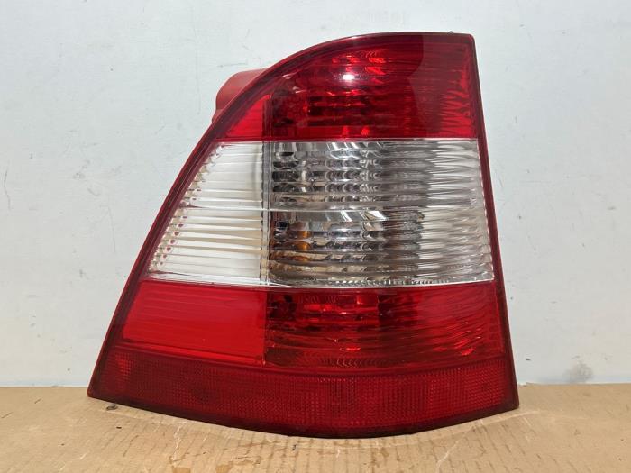 Achterlicht links Mercedes ML-Klasse