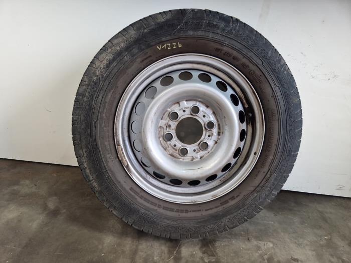 Llanta y neumático Mercedes Sprinter