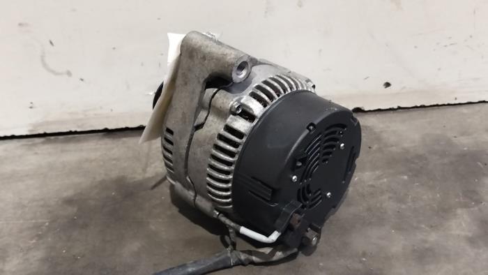 Dynamo Mercedes C-Klasse