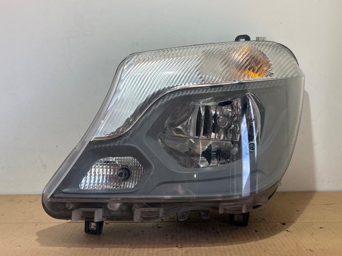 Phare gauche Mercedes Sprinter