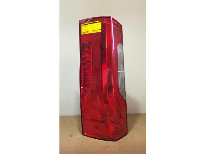 Feu arrière gauche Mercedes Sprinter