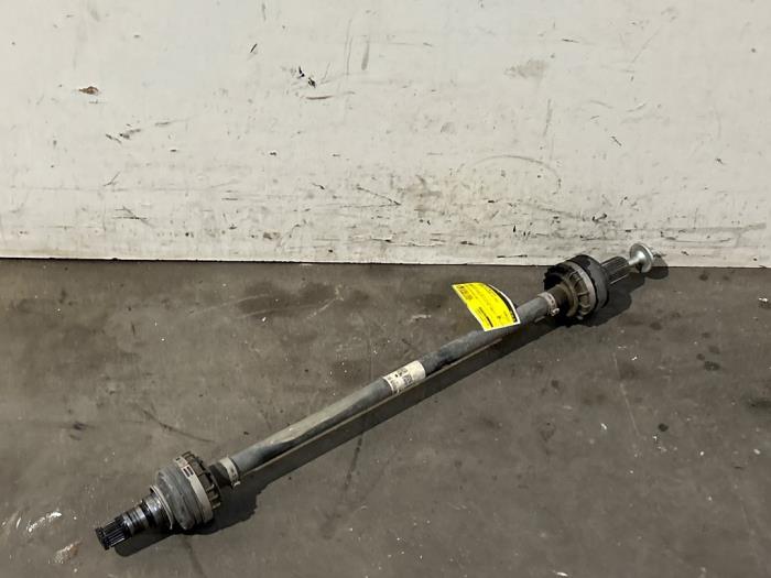 Eje de transmisión izquierda detrás Mercedes GLB-Klasse