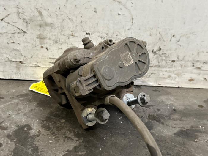 Etrier de frein (pince) arrière droit Mercedes EQA