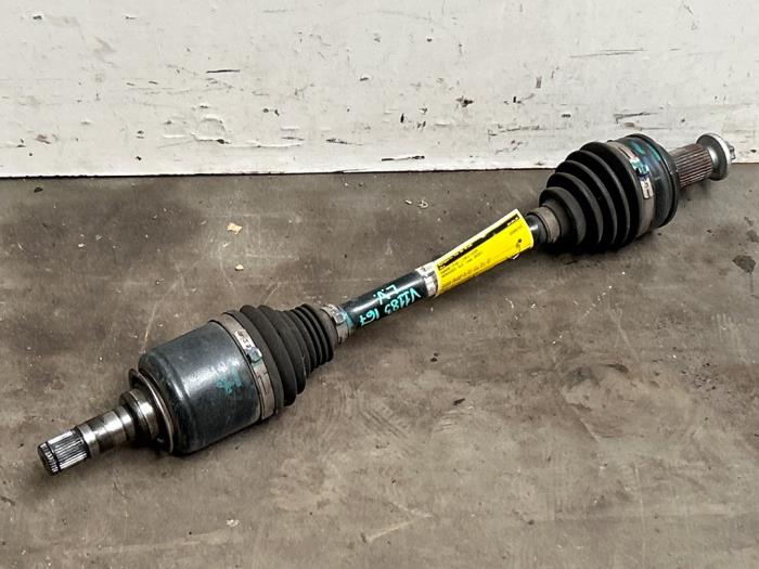 Os napedowa lewy przód Mercedes GLE