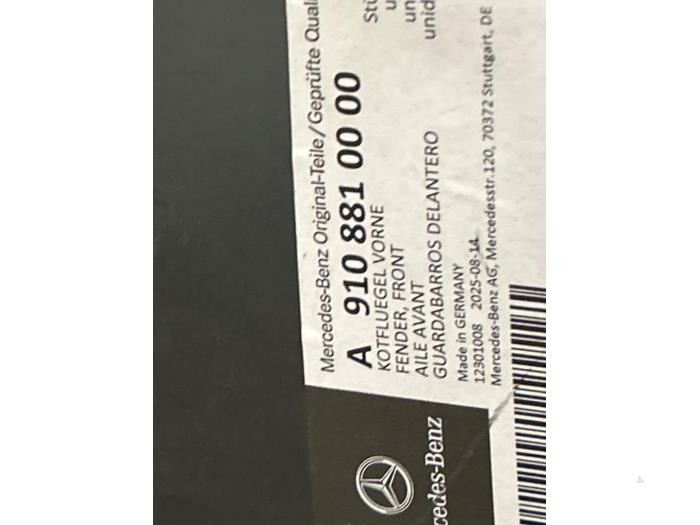 Front wing, left Mercedes Sprinter