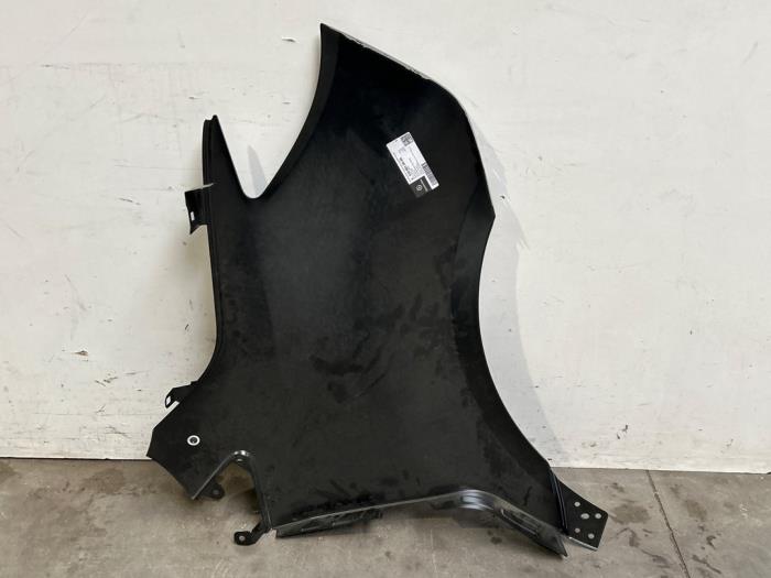 Front wing, left Mercedes Sprinter