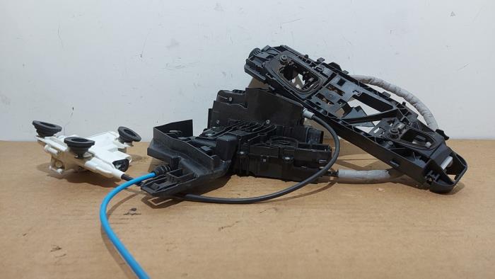 Serrure portière mécanique 4portes arrière gauche Mercedes GLE