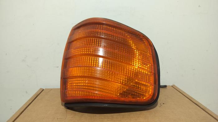 Feu clignotant droit Mercedes S-Klasse