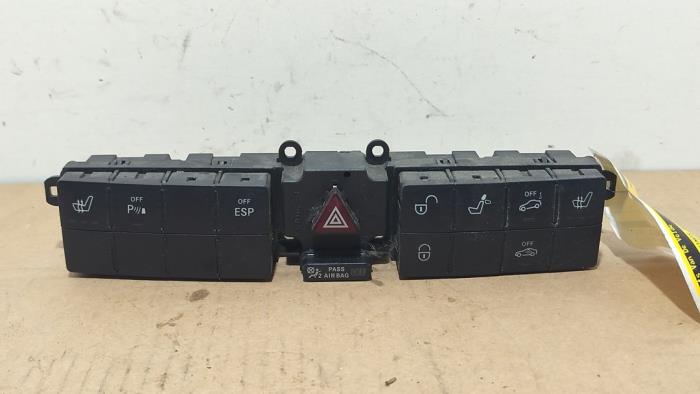 Interruptor de luz de pánico Mercedes CLK