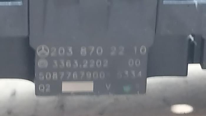 Interruptor de luz de pánico Mercedes CLK