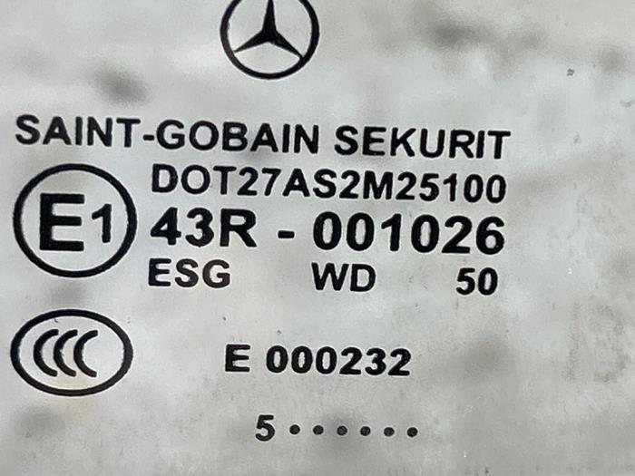 Fenster 2-türig links hinten Mercedes CLK