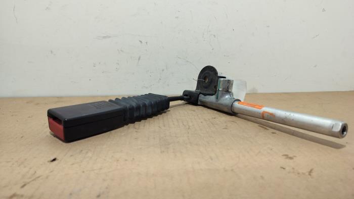 Lengüeta de cinturón de seguridad izquierda detrás Mercedes CLK