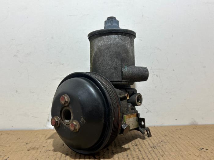 Power steering pump Mercedes E-Klasse