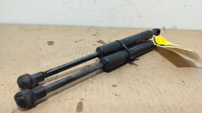 Set of gas struts for boot Mercedes CLK