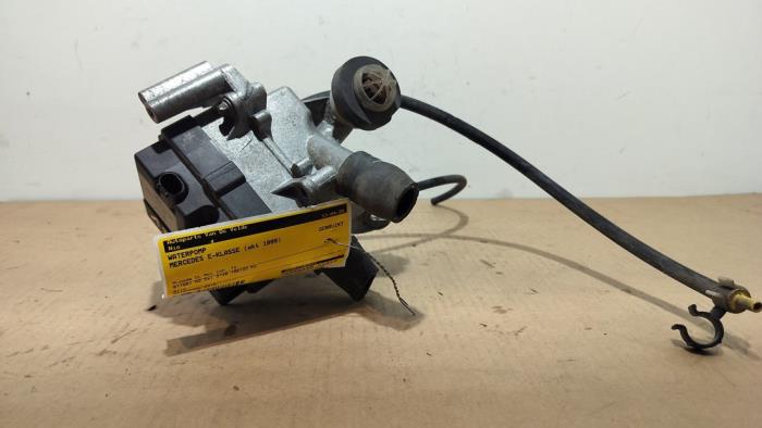Water pump Mercedes E-Klasse