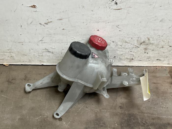 Expansievat Mercedes EQA